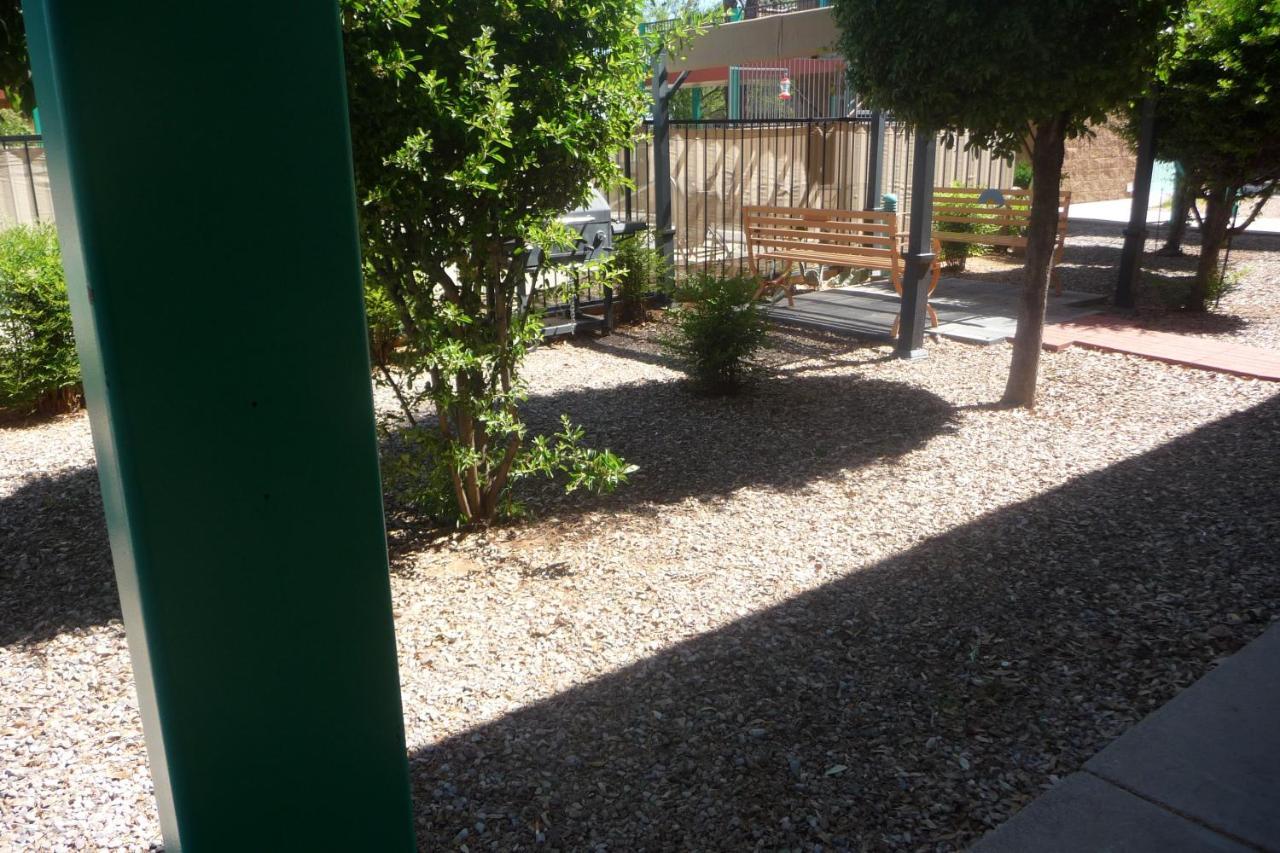 Sierra Inn Sierra Vista Bagian luar foto